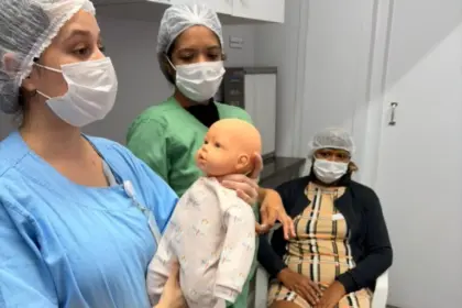 Hospital e Maternidade N. Sra. de Lourdes capacita mães sobre manobra de desengasgo