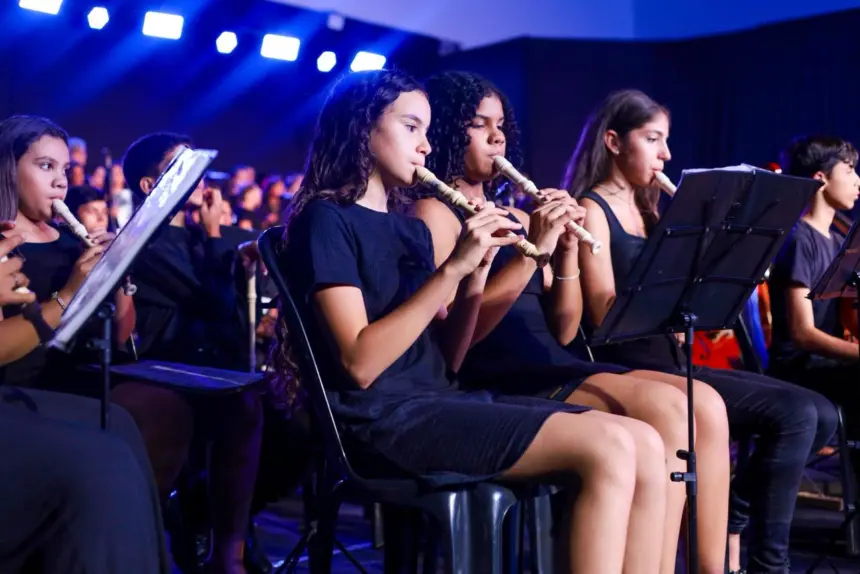 Basileu França abre 177 vagas para cursos de instrumentos musicais em Jaraguá Basileu França abre 177 vagas para cursos de instrumentos musicais em Jaraguá