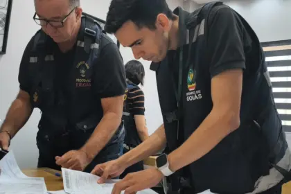 Operação conjunta autua distribuidoras por aumento injustificado em preços de combustível