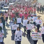 Seduc participa de caminhada e entrega espaço em homenagem a educadora vítima de feminicídio