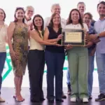 Câmara participa de inauguração de Agrocolégio e entrega homenagem à primeira-dama do Estado