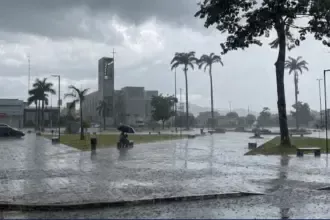 INMET emite alerta de chuvas intensas para Goianésia nesta terça