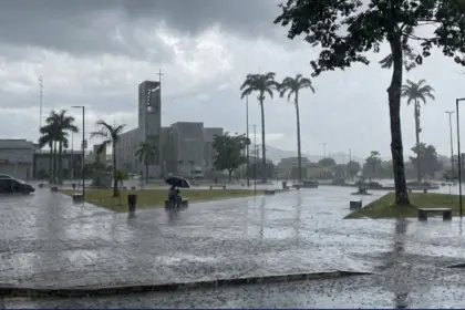 INMET emite alerta de chuvas intensas para Goianésia nesta terça