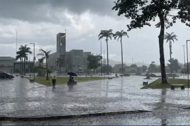 INMET emite alerta de chuvas intensas para Goianésia nesta terça