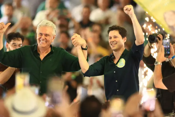 Caiado lança Daniel Vilela ao governo com presença de 209 prefeitos, em Jaraguá