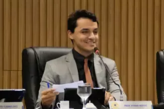 Professor Hiago Matos pede transporte para alunos da UEG em Goianésia