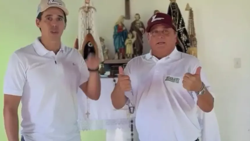 Cantor Leonardo doa violão autografado para leilão da Paróquia Nossa Senhora de Fátima, em Goianésia