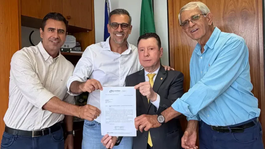 Renato de Castro vai à Brasília e consegue R$ 5 milhões com o deputado José Nelto para reforçar recapeamento em Goianésia