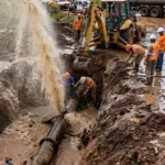 Rompimento de adutora afeta abastecimento de água em Goianésia