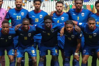 Tubarões Azuis nadam contra a corrente rumo à Copa 2026