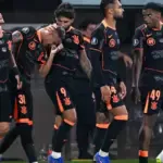 Corinthians derrota Platense na Libertadores na estreia de Diniz