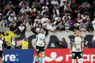 Corinthians derrota Santa Fe e segue 100% na Copa Libertadores
