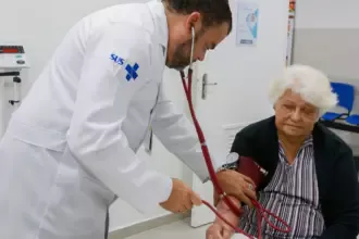 Vírus sincicial também traz risco para idosos, alertam especialistas