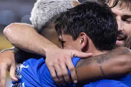 Matheus Pereira decide e Cruzeiro estreia da Libertadores com vitória