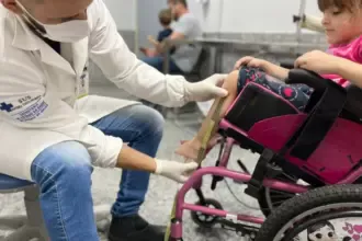 Oficina Itinerante do Crer oferece atendimento ortopédico em São Luís de Montes Belos