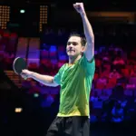 Calderano derrota francês e fica a 2 vitórias do bi na Copa do Mundo