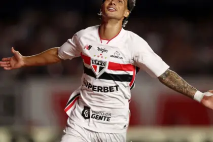Brasileirão: Ferreira brilha e São Paulo aplica 4 a 1 no Cruzeiro
