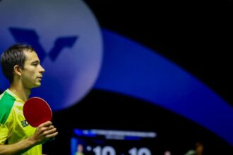 Calderano cai para chinês na semi e leva bronze na Copa do Mundo