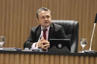 Vereador Marcos Pernambuco solicita contratação de porteiros para as creches da cidade