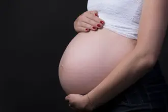 Lula sanciona lei que regulamenta a profissão de doula