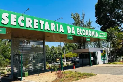 Publicada homologação da adesão ao Regime Emergencial de Abastecimento Interno de Combustíveis
