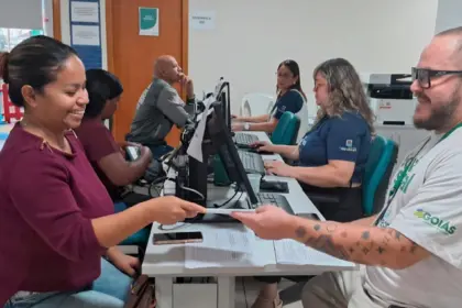 Feirão de Empregos abre vagas para construção, logística e comércio