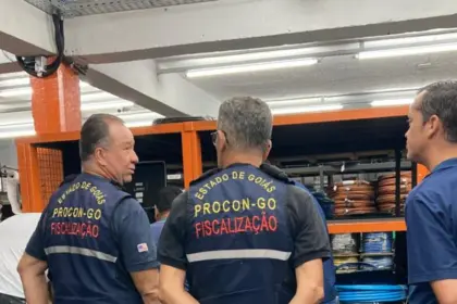 Procon fiscaliza qualidade de fios comercializados em Goiás