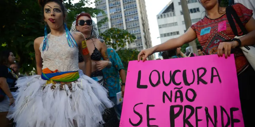 Tratamento humanizado ainda é desafio na luta antimanicomial no país Tratamento humanizado ainda é desafio na luta antimanicomial no país