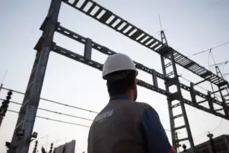 Não é só o corpo que sente: entenda como o frio impacta a rede elétrica