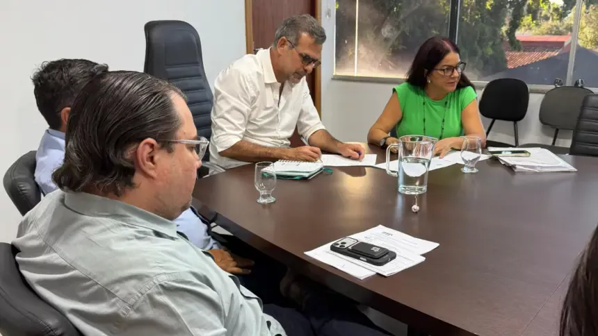 Renato autoriza progressões paradas desde 2012 para Assistentes da Educação Infantil e inicia tratativas para implantação de novo piso