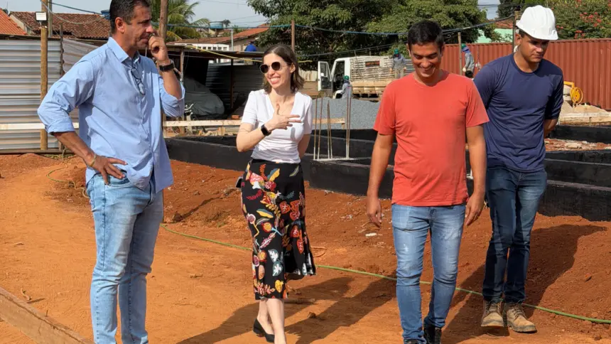 Luciana Naves visita obras de creches e complexo esportivo em Goianésia