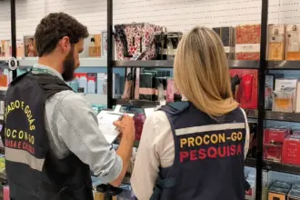 Dia dos Namorados: Procon encontra variação de até 260% no preço de um mesmo produto