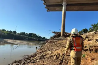 Ponte de R$ 36 milhões desaba e deixa quatro feridos no Acre