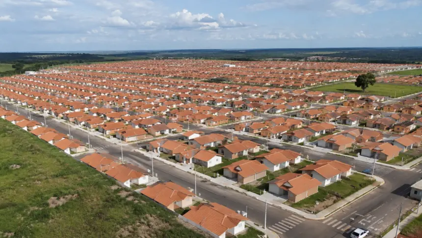 Goianésia abre inscrições para mil casas nesta quarta e lança projeto habitacional no aniversário da cidade Goianésia abre inscrições para mil casas nesta quarta e lança projeto habitacional no aniversário da cidade