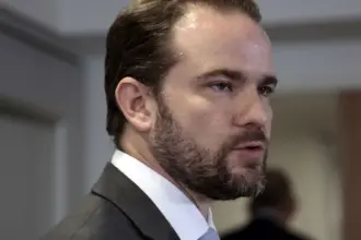 Novo Desenrola já beneficiou 6 milhões de pessoas, diz Dario Durigan