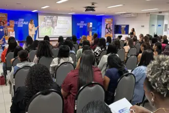 Mulheres fora do mercado encontram no empreendedorismo alternativa de renda e autonomia em Goiás