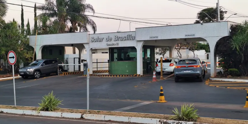 Moraes nega pedido para Javier Milei visitar Bolsonaro em casa Moraes nega pedido para Javier Milei visitar Bolsonaro em casa