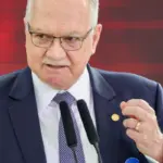 Fachin repudia fala de Milei contra Moraes e reafirma autonomia do STF