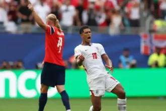 Inglaterra vence a Noruega na prorrogação e garante vaga na semifinal da Copa do Mundo 2026