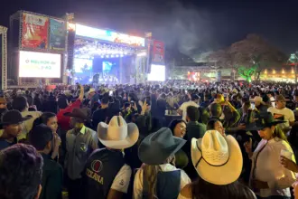 Joelma encerra nesta segunda-feira a programação da Pecuária para Todos em Goianésia