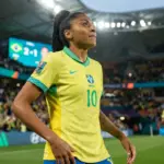 Barcelona contrata Kerolin por valor recorde no futebol feminino brasileiro