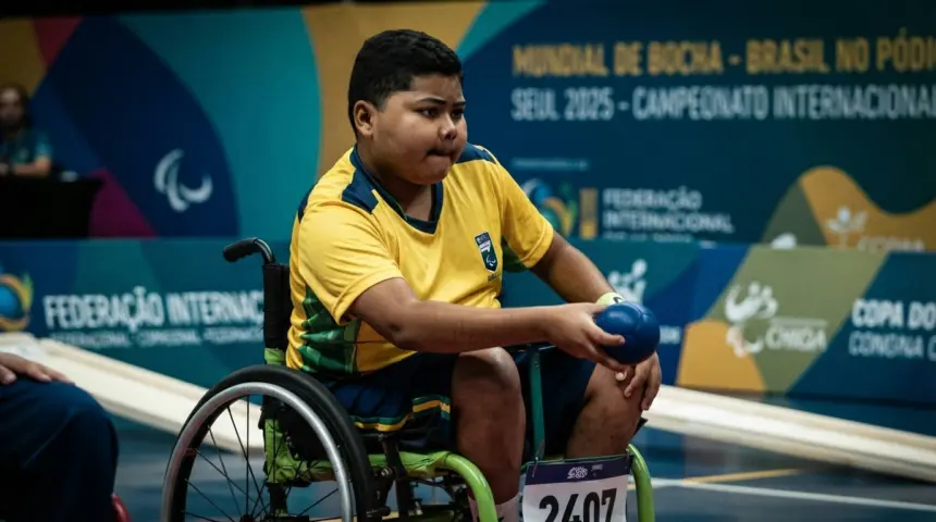 Brasileiro de 19 anos fatura ouro no Mundial de Bocha em Seul com pódio triplo do país