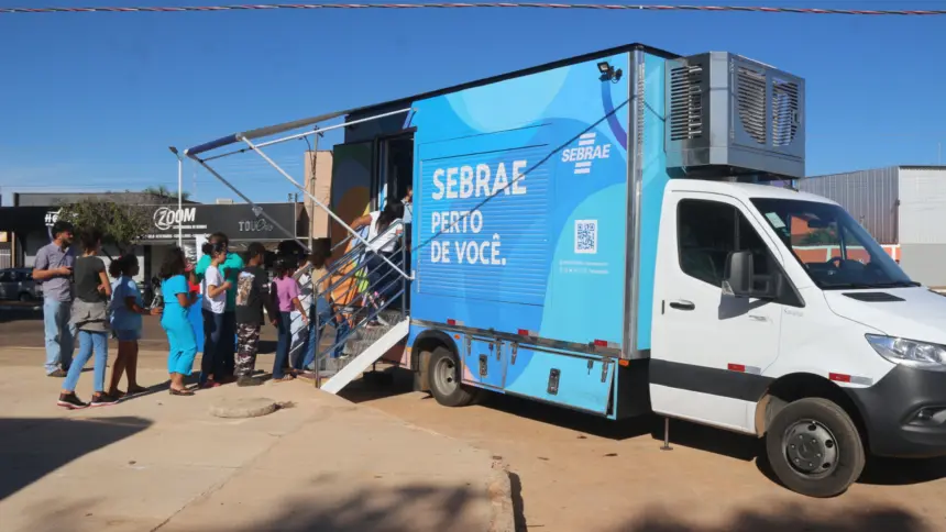 Caravana Empreender com Você leva serviços e conhecimento a Souzalândia Caravana Empreender com Você leva serviços e conhecimento a Souzalândia