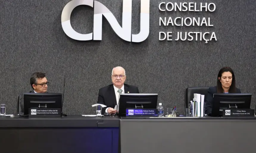 CNJ propõe novas diretrizes éticas para magistrados brasileiros CNJ propõe novas diretrizes éticas para magistrados brasileiros