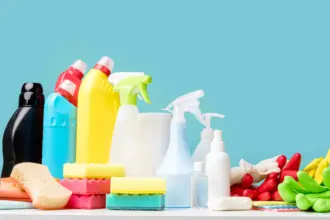 Desinfetante concentrado ou pronto para uso: qual é a melhor opção para empresas?