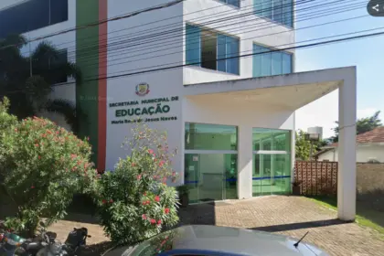 Empresa com atuação na Secretaria de Educação de Goianésia e em outros 13 municípios é alvo de operação do Ministério Público