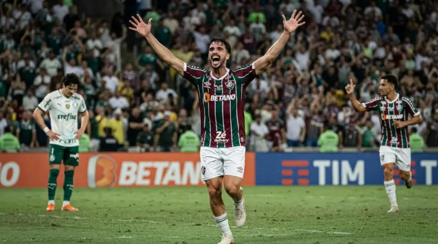 Fluminense vira sobre o Palmeiras por 3 a 2 e interrompe sequência de oito jogos sem vencer Fluminense vira sobre o Palmeiras por 3 a 2 e interrompe sequência de oito jogos sem vencer