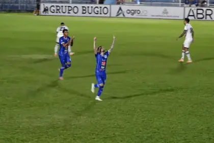 Goianésia vence Trindade e se aproxima da liderança na Divisão de Acesso