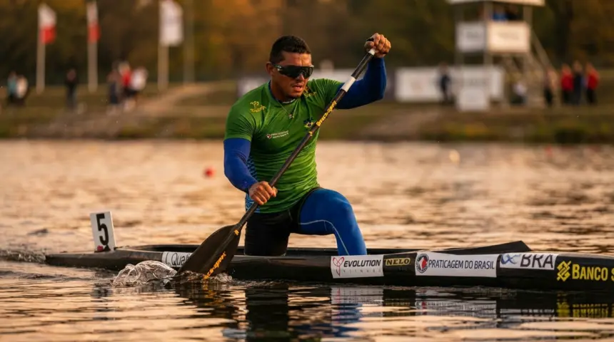 Isaquias Queiroz conquista o pentacampeonato mundial na canoagem em Poznan Isaquias Queiroz conquista o pentacampeonato mundial na canoagem em Poznan