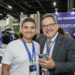Jovem de 19 anos lança game na Rio Innovation Week para ensinar atuação do MPRJ